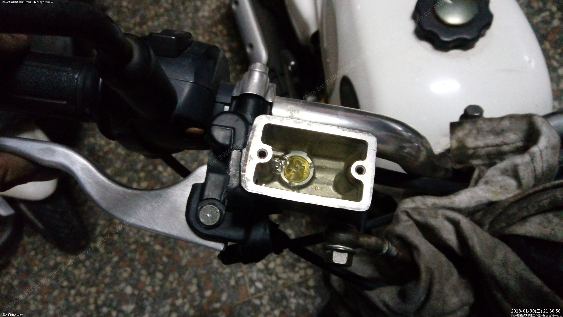 //demo.3wa.tw/photo/small.php?w_size=1280&compassion=95&file_name=users/shadow/1517322512.jpg&rotate=90