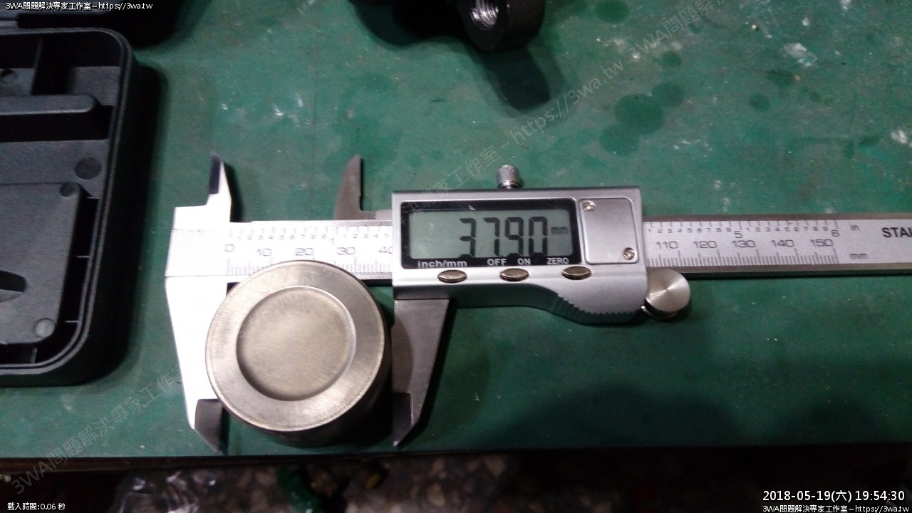 //demo.3wa.tw/photo/small.php?w_size=1280&compassion=95&file_name=users/shadow/1526877804.jpg&rotate=180